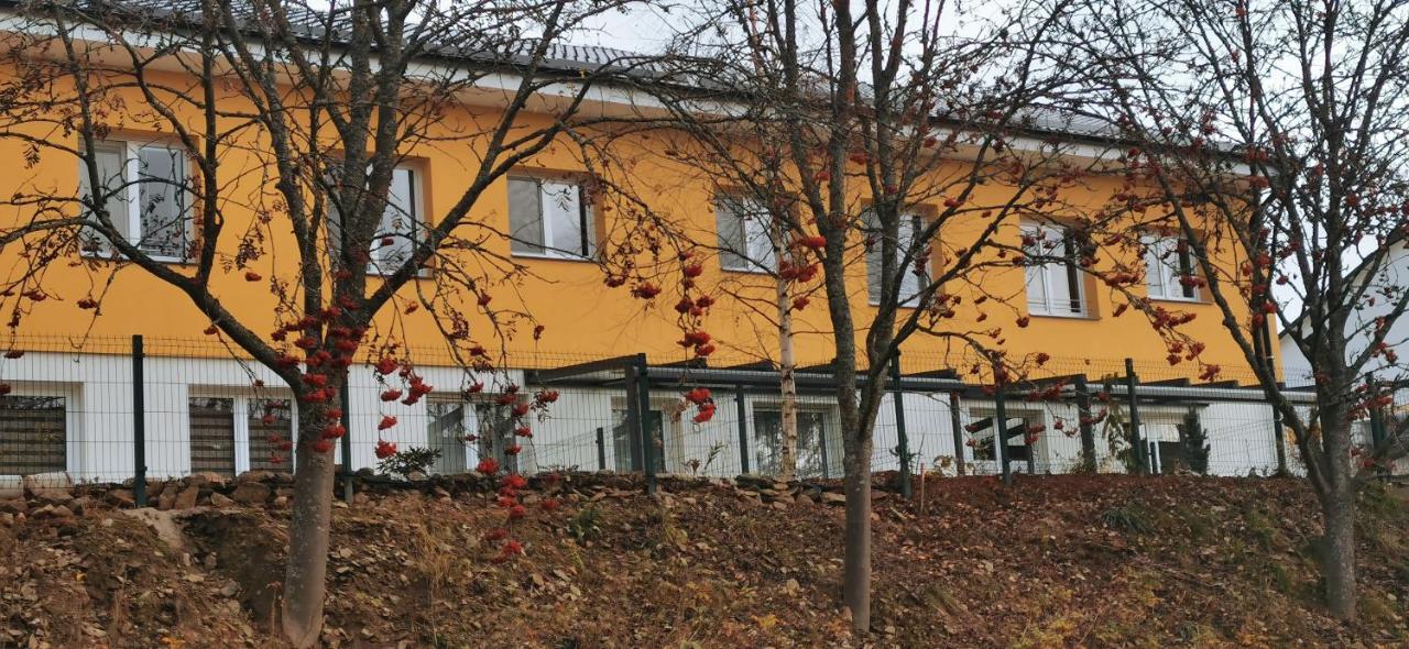 Apartman G4 Maty Frymburk Eksteriør bilde