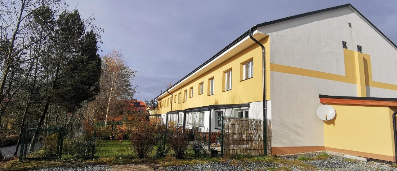 Apartman G4 Maty Frymburk Eksteriør bilde