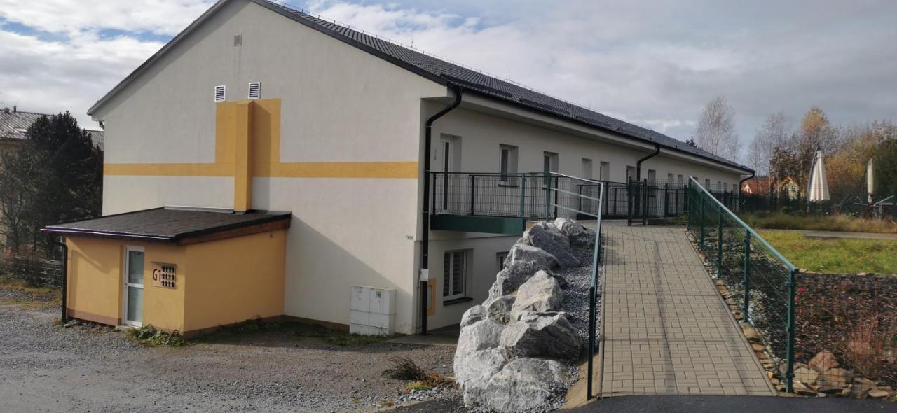 Apartman G4 Maty Frymburk Eksteriør bilde